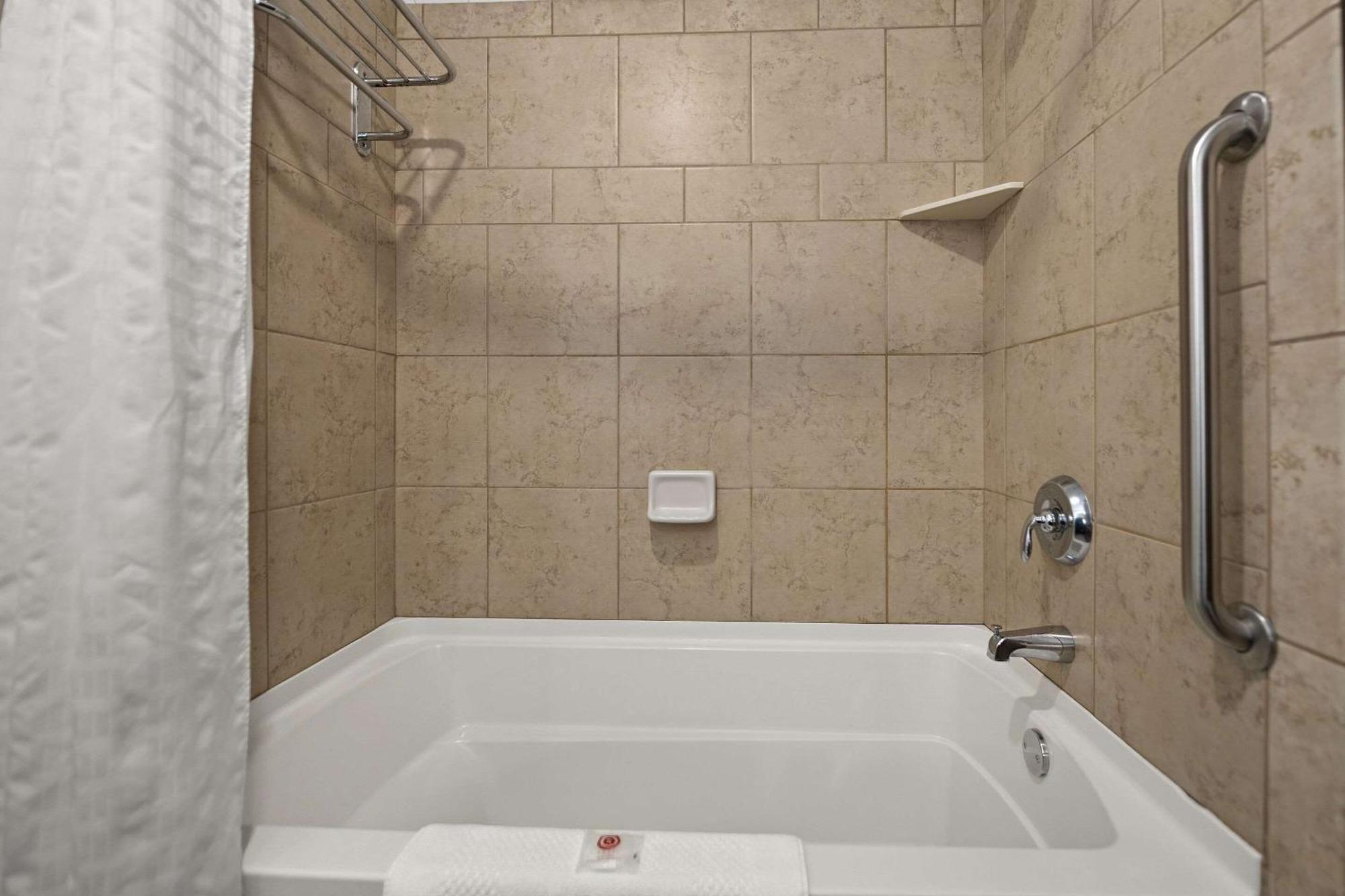 Comfort Suites Hudson I-94 Kültér fotó